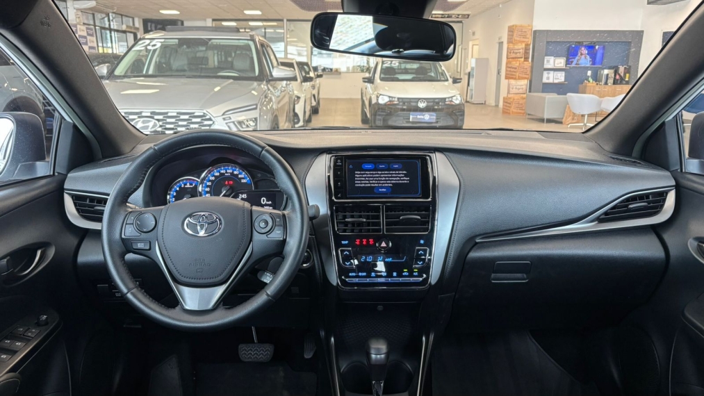 toyota yaris 1.5 16v flex xs connect multidrive 4p automatico 20237