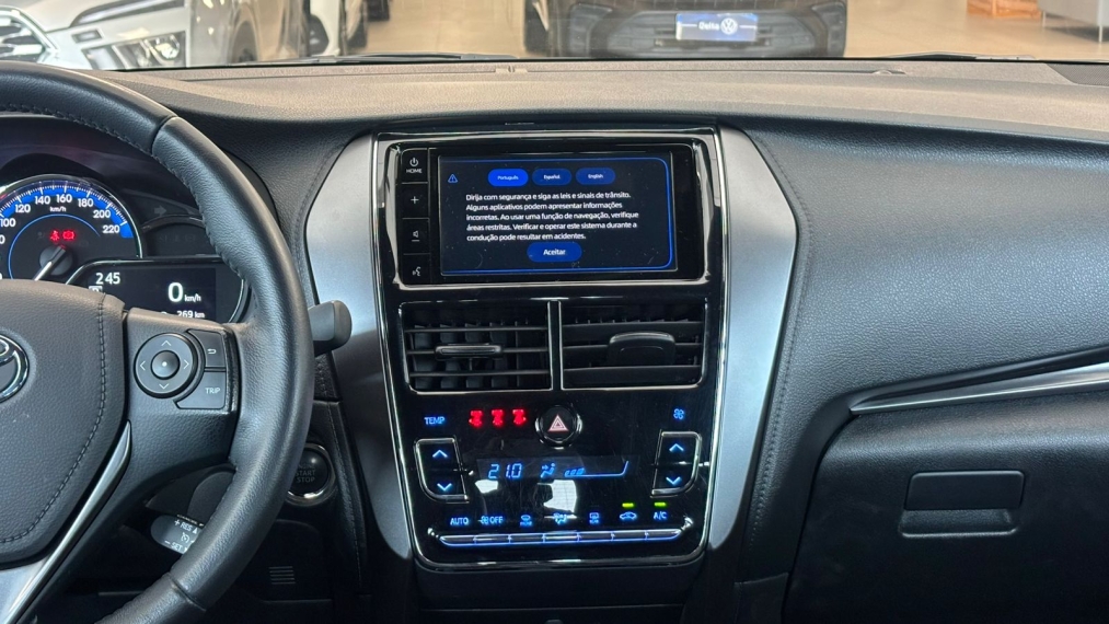 toyota yaris 1.5 16v flex xs connect multidrive 4p automatico 20238