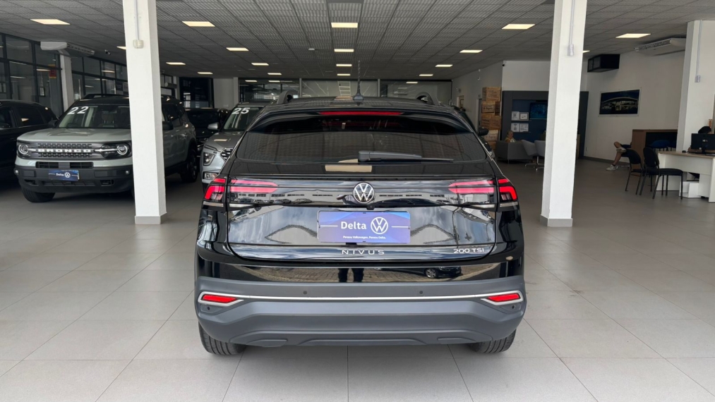 volkswagen nivus 1.0 200 tsi total flex comfortline automatico 4p 202310