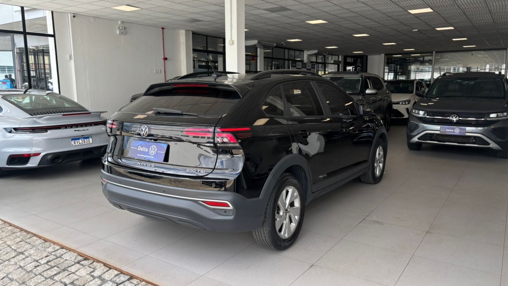 volkswagen nivus 1.0 200 tsi total flex comfortline automatico 4p 202311