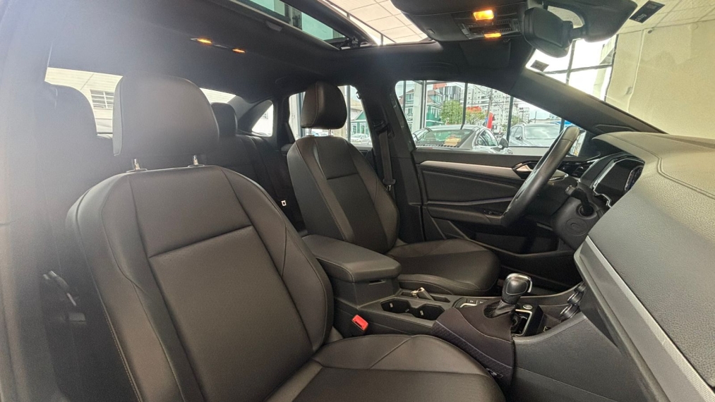 volkswagen jetta 1.4 250 tsi total flex r-line tiptronic 4p automatico 202010