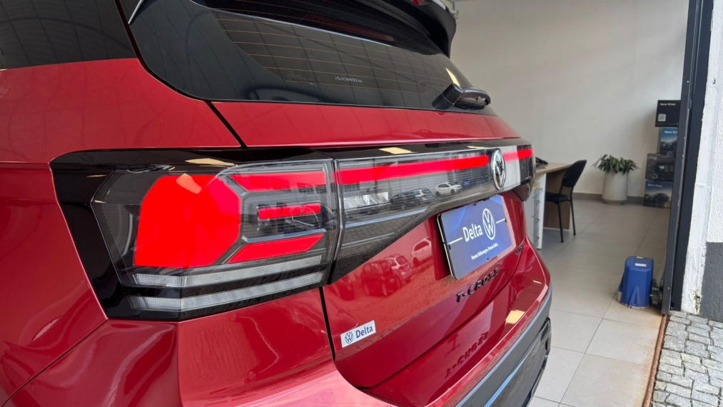 volkswagen t-cross 1.4 250 tsi total flex highline automatico 4p 202512