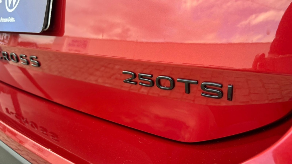 volkswagen t-cross 1.4 250 tsi total flex highline automatico 4p 202511