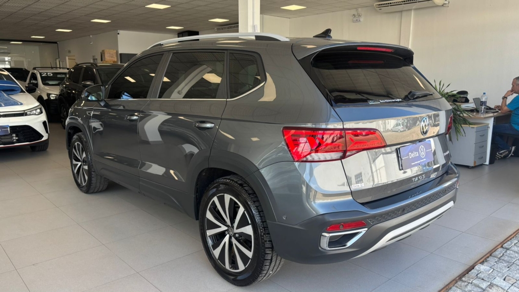 volkswagen taos 1.4 250 tsi total flex highline automatico 4p 202313