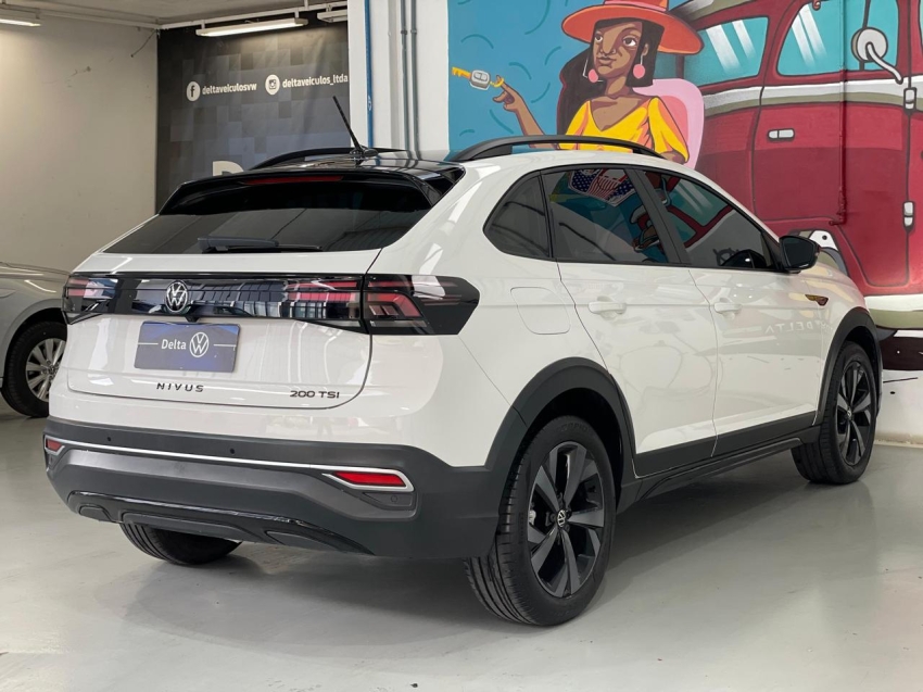 volkswagen nivus 1.0 200 tsi total flex highline automatico 4p 202315