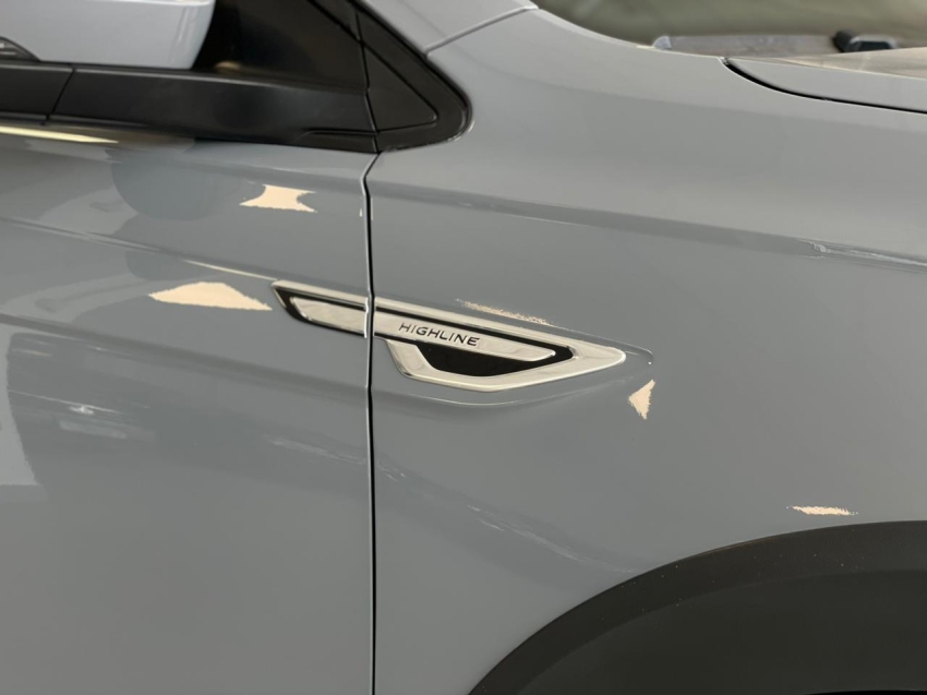 volkswagen nivus 1.0 200 tsi total flex highline automatico 4p 20264