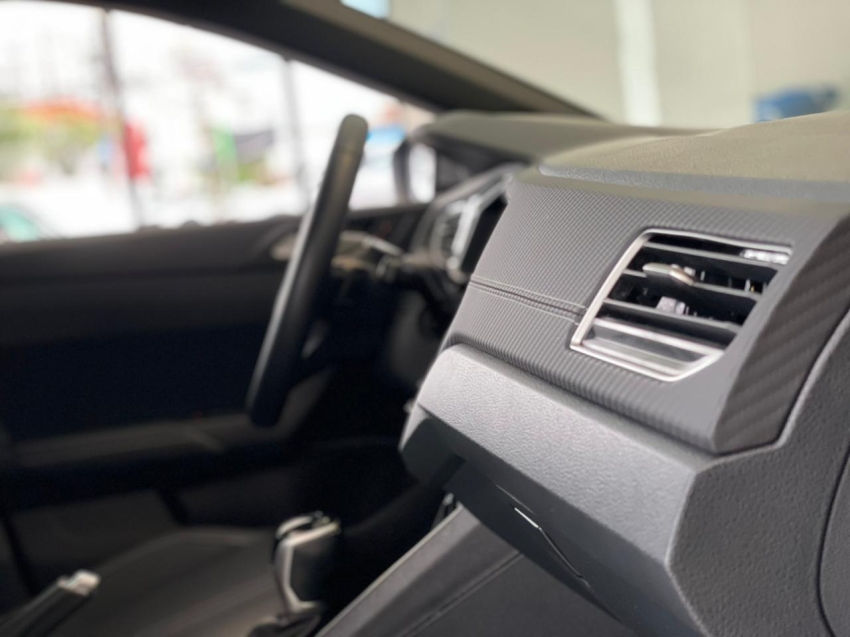 volkswagen nivus 1.0 200 tsi total flex highline automatico 4p 202611