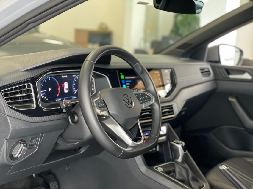 volkswagen nivus 1.0 200 tsi total flex highline automatico 4p 20268