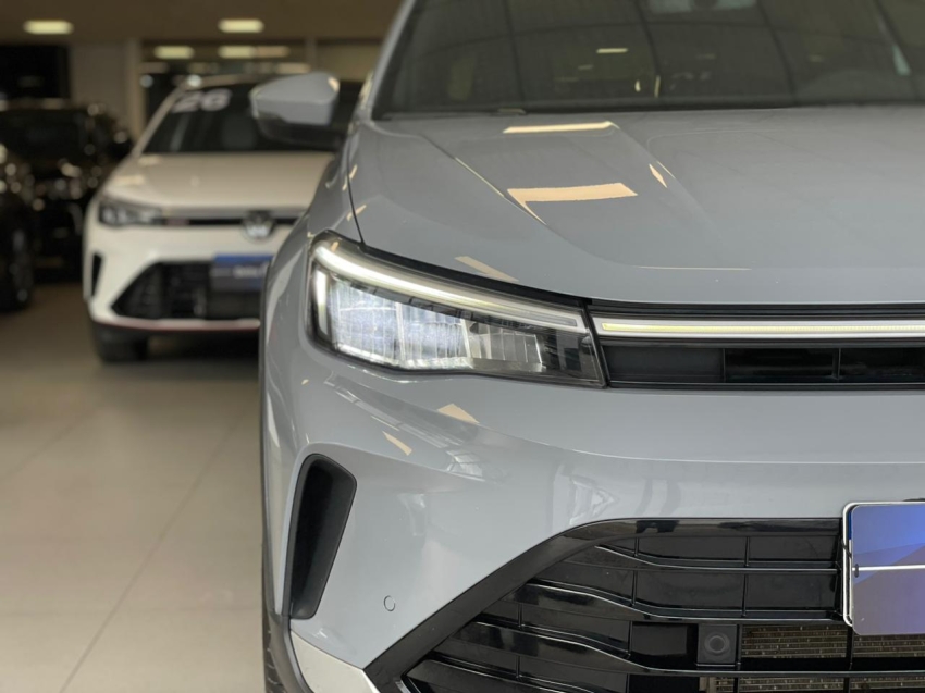 volkswagen nivus 1.0 200 tsi total flex highline automatico 4p 20263