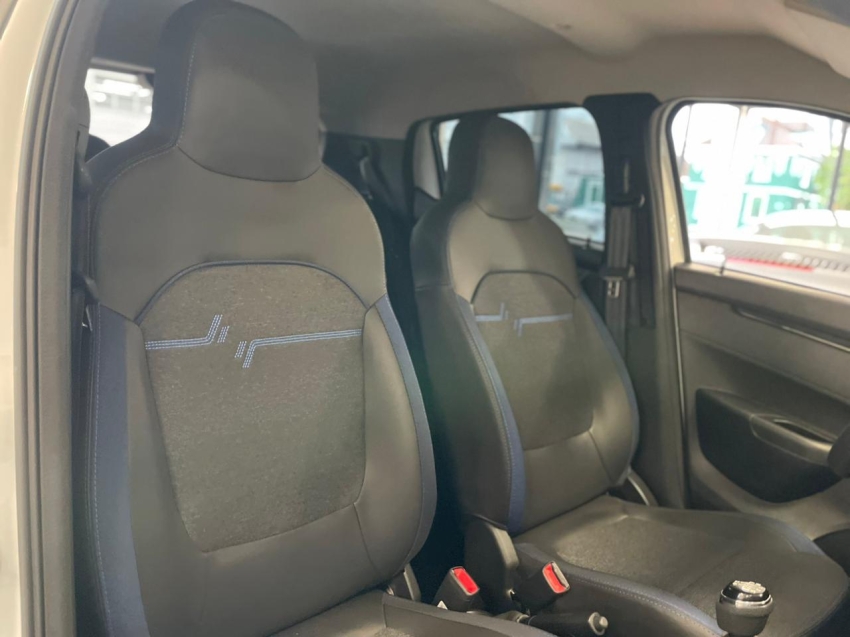 renault kwid 1.0 12v sce flex intense manual 4p 202614