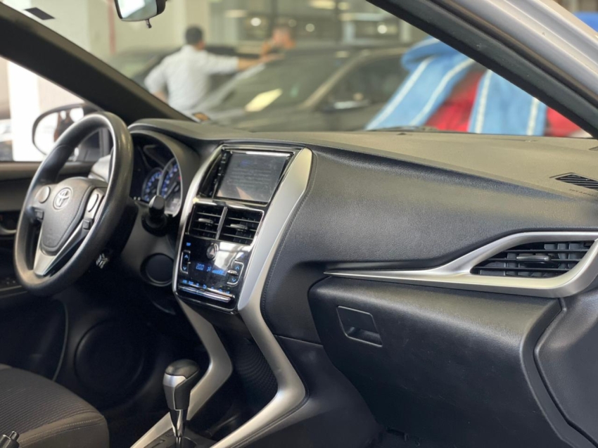 toyota yaris 1.5 16v flex xl plus connect multidrive 4p automatico 202110