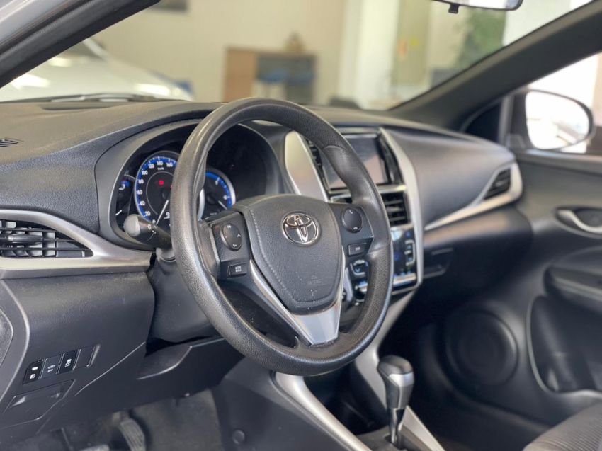 toyota yaris 1.5 16v flex xl plus connect multidrive 4p automatico 20216
