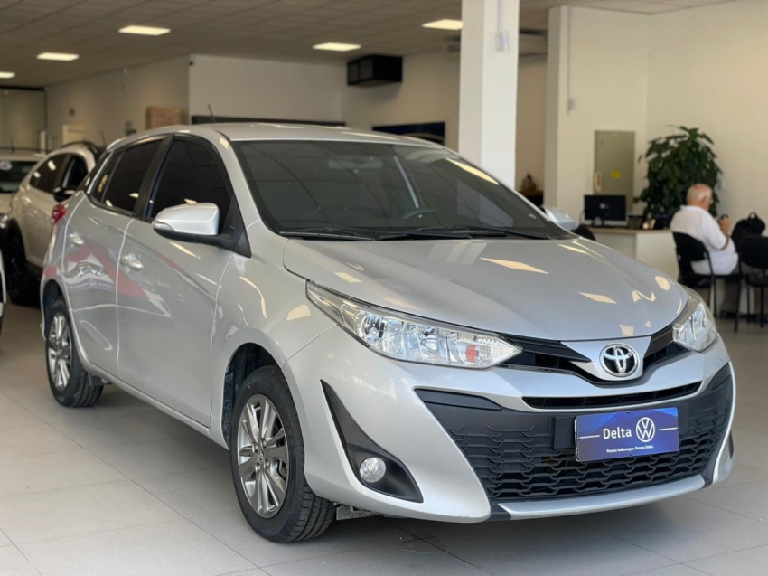toyota yaris 1.5 16v flex xl plus connect multidrive 4p automatico 20212