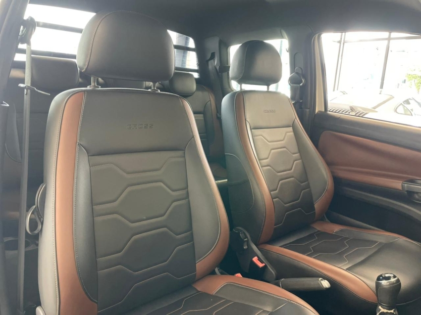 volkswagen saveiro 1.6 cross cd 16v flex 2p manual 202111