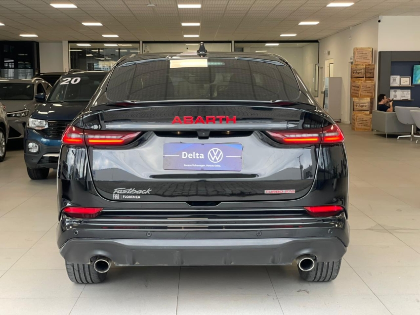 fiat fastback 1.3 turbo 270 flex abarth at6 4p automatico 202417