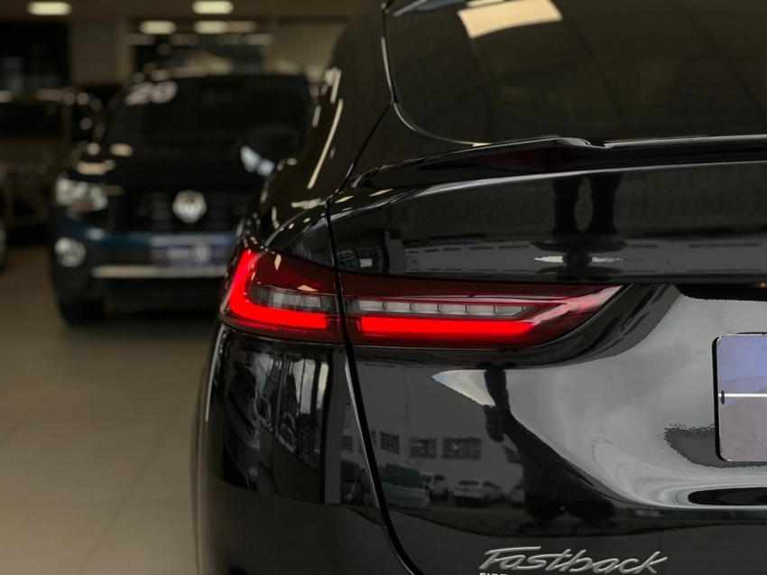 fiat fastback 1.3 turbo 270 flex abarth at6 4p automatico 202414