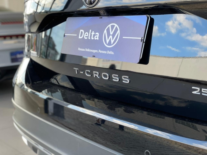 volkswagen t-cross 1.4 250 tsi total flex highline automatico 4p 202213