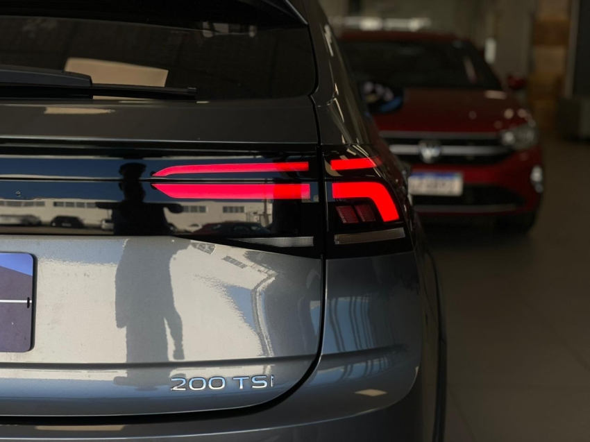 volkswagen nivus 1.0 200 tsi total flex highline automatico 4p 202314