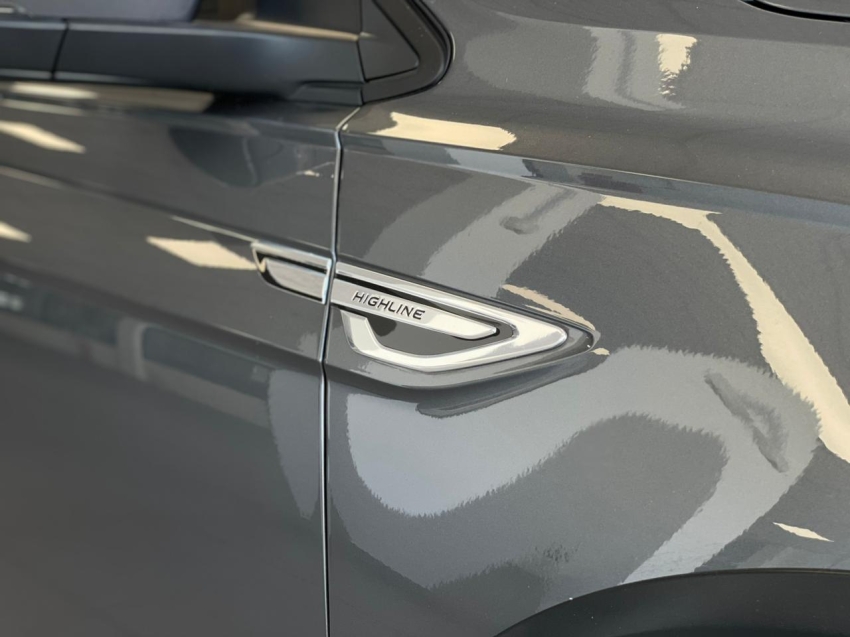 volkswagen nivus 1.0 200 tsi total flex highline automatico 4p 20234