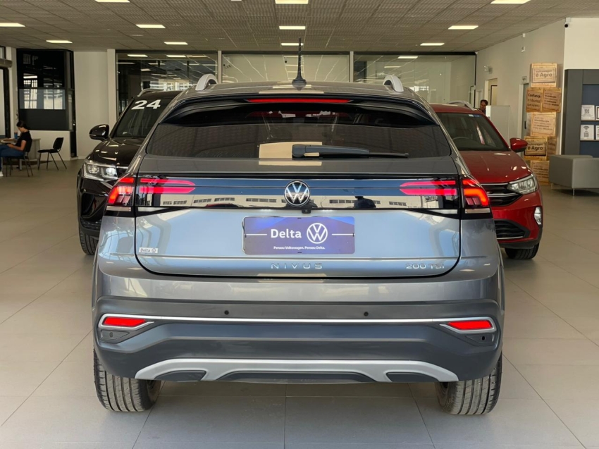 volkswagen nivus 1.0 200 tsi total flex highline automatico 4p 202316
