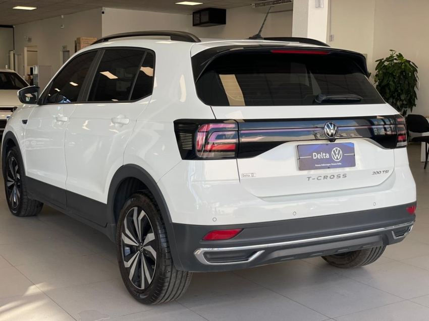 volkswagen t-cross 1.0 200 tsi total flex comfortline automatico 4p 202314