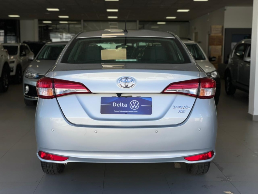 toyota yaris 1.5 16v flex sedan xs multidrive 4p automatico 202016