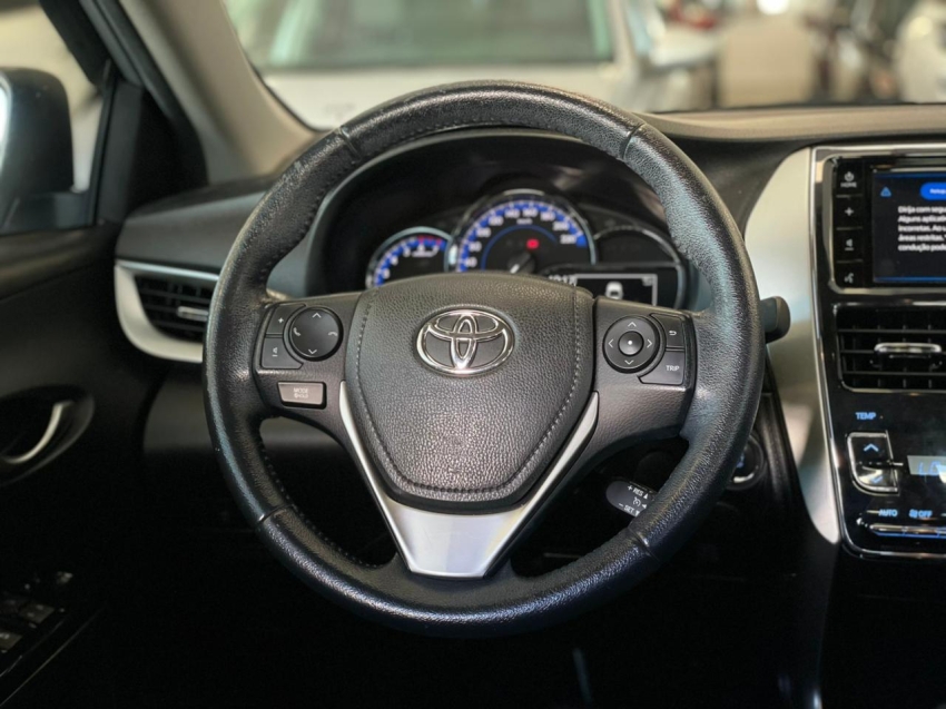 toyota yaris 1.5 16v flex sedan xs multidrive 4p automatico 20205