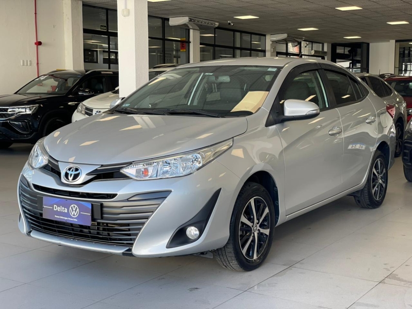 toyota yaris 1.5 16v flex sedan xs multidrive 4p automatico 2020