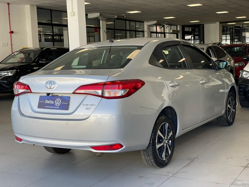 toyota yaris 1.5 16v flex sedan xs multidrive 4p automatico 202017