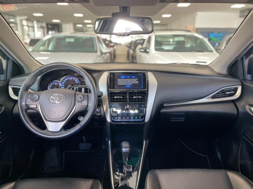 toyota yaris 1.5 16v flex sedan xs multidrive 4p automatico 20208