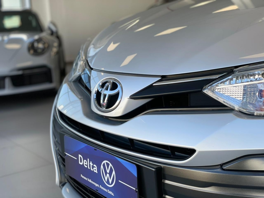 toyota yaris 1.5 16v flex sedan xs multidrive 4p automatico 20203