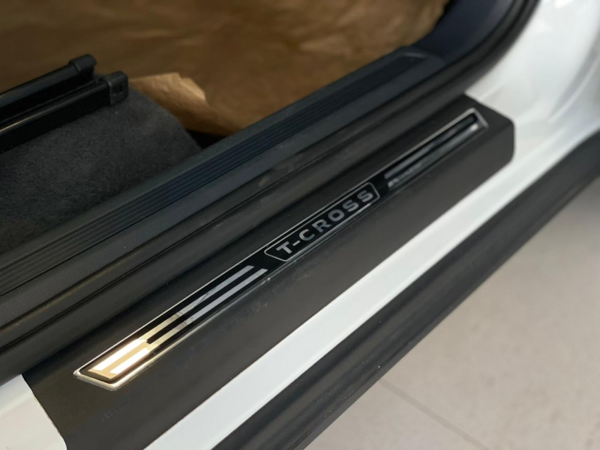 volkswagen t-cross 1.0 200 tsi total flex sense automatico 4p 202211