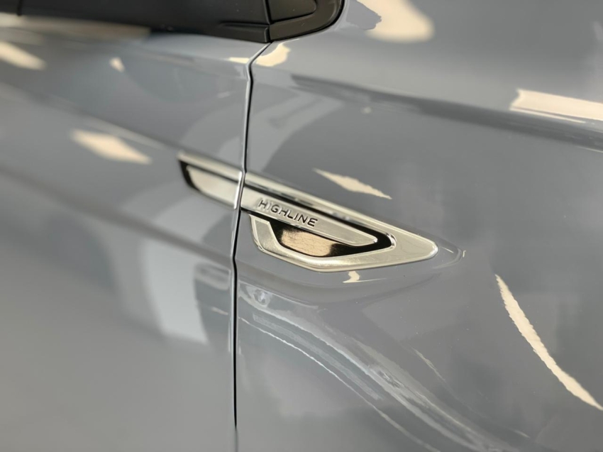 volkswagen nivus 1.0 200 tsi total flex highline automatico 4p 20214