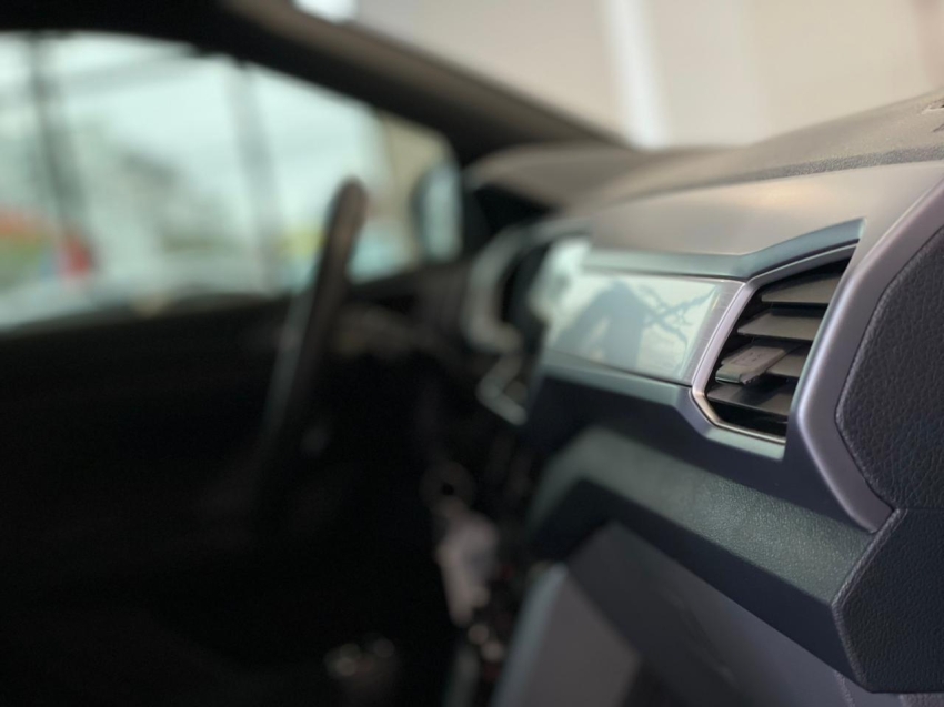 volkswagen t-cross 1.0 200 tsi total flex the town automatico 4p 202413