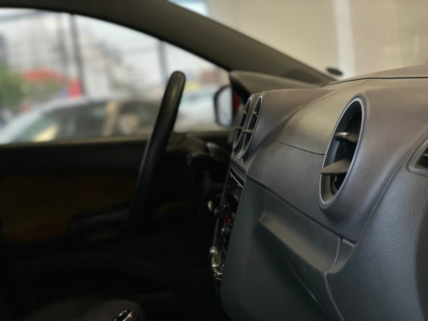 volkswagen gol 1.6 mi highline 8v flex 4p manual 201411