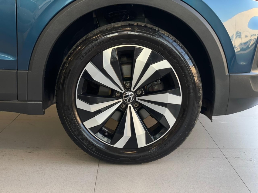 volkswagen t-cross 1.0 200 tsi total flex comfortline automatico 4p 20244