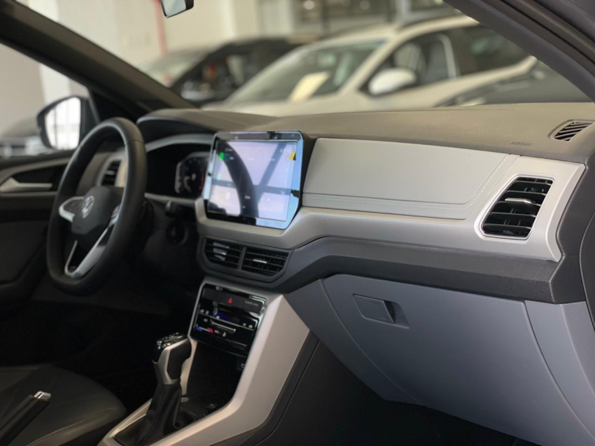 volkswagen t-cross 1.0 200 tsi total flex comfortline automatico 4p 202610
