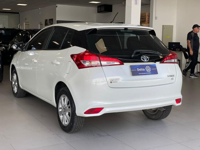 toyota yaris 1.3 16v flex xl plus tech multidrive 4p automatico 201917