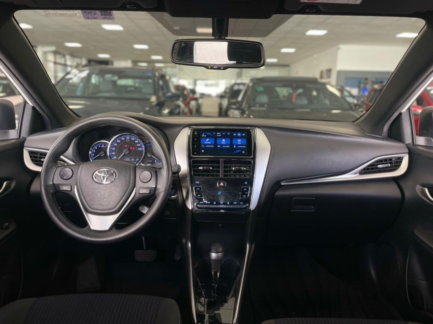 toyota yaris 1.3 16v flex xl plus tech multidrive 4p automatico 20199