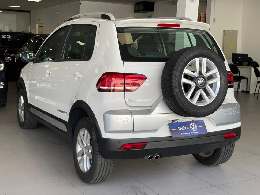 volkswagen crossfox 1.6 msi flex 16v 4p automatizado semiautomatico 201615