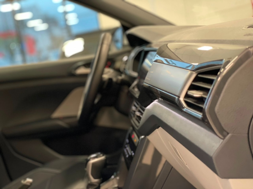 volkswagen t-cross 1.4 250 tsi total flex highline automatico 4p 202314