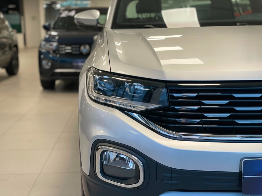 volkswagen t-cross 1.4 250 tsi total flex highline automatico 4p 20233