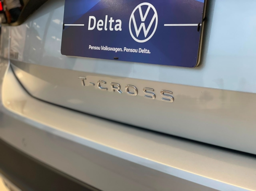 volkswagen t-cross 1.4 250 tsi total flex highline automatico 4p 202315