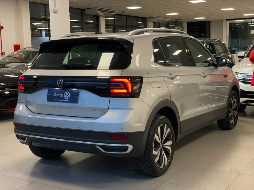 volkswagen t-cross 1.4 250 tsi total flex highline automatico 4p 202317