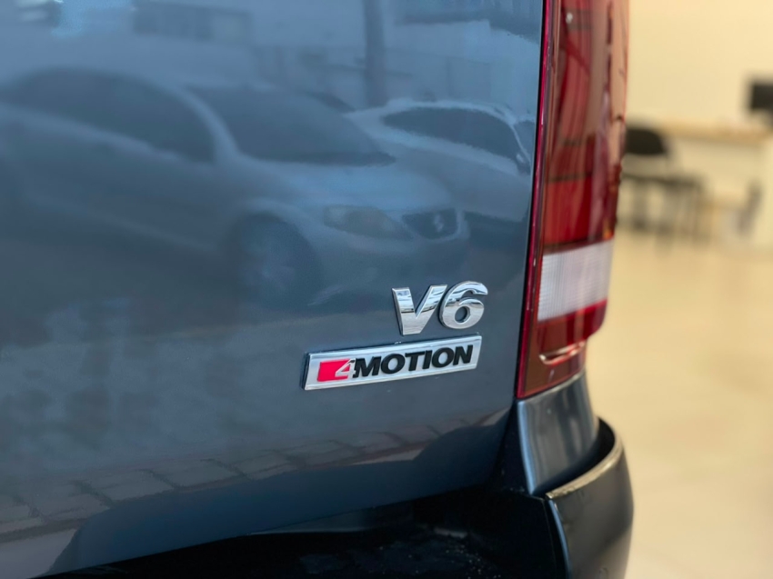volkswagen amarok 3.0 v6 tdi diesel highline extreme cd 4motion automatico 4p 202313