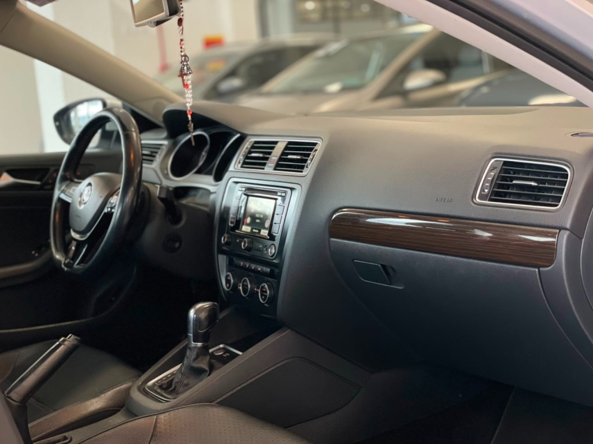 volkswagen jetta 2.0 comfortline flex 4p tiptronic automatico 201510