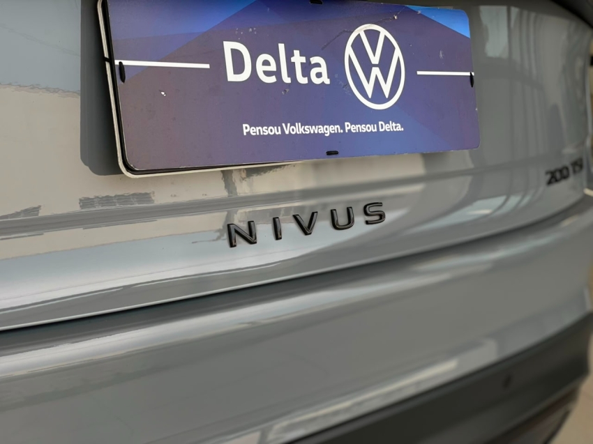 volkswagen nivus 1.0 200 tsi total flex highline automatico 4p 202519