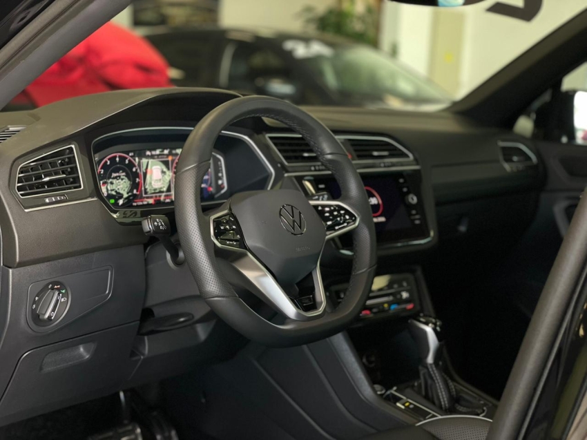 volkswagen tiguan 2.0 300 tsi gasolina allspace r-line automatico 4p 20256