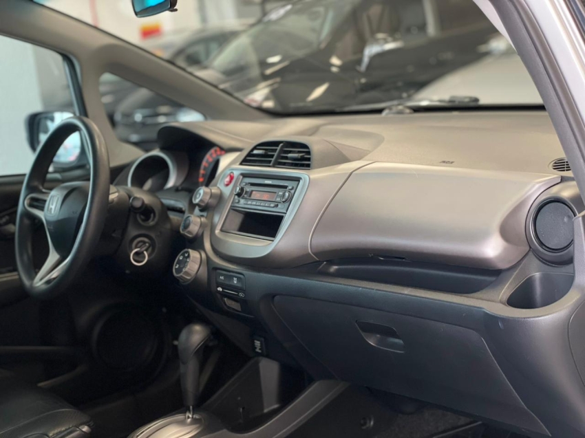 honda fit 1.4 lx 16v flex 4p automatico 201110