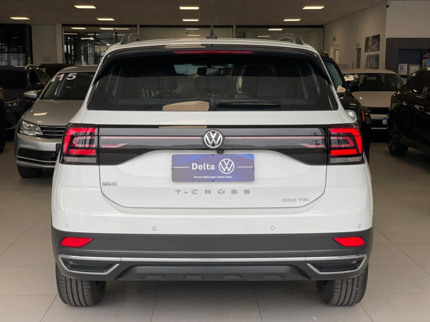 volkswagen t-cross 1.0 200 tsi total flex comfortline automatico 4p 202116